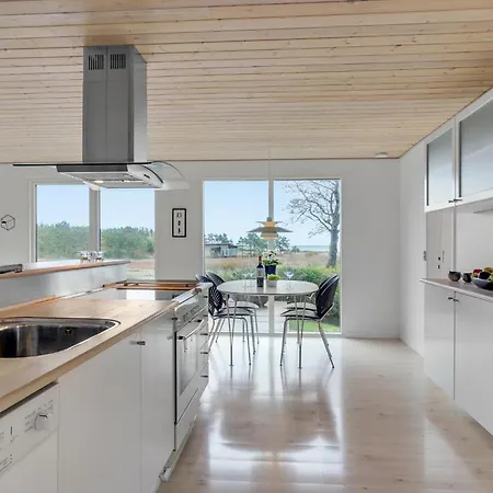 Stunning In With Kitchen * Hadsund